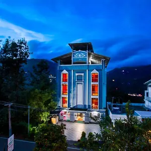 https://misty-meadows-munnar.kerala-hotels.net